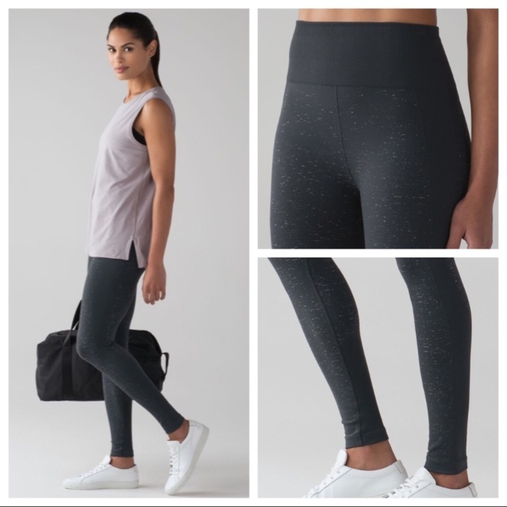 Lululemon Free To Flow Leggings Black / White RR.